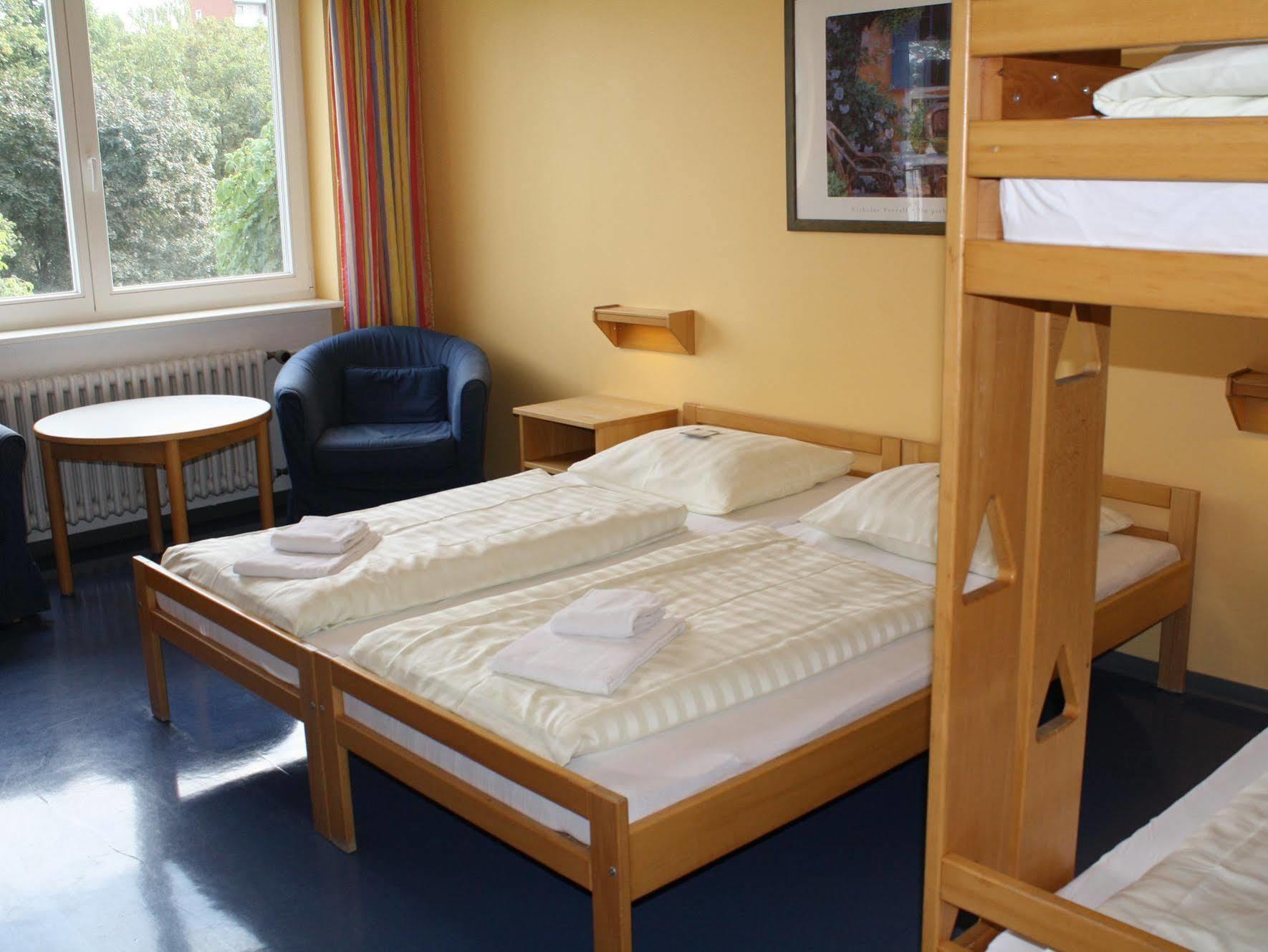 Hostal Martas Gaestehaeuser Hauptbahnhof